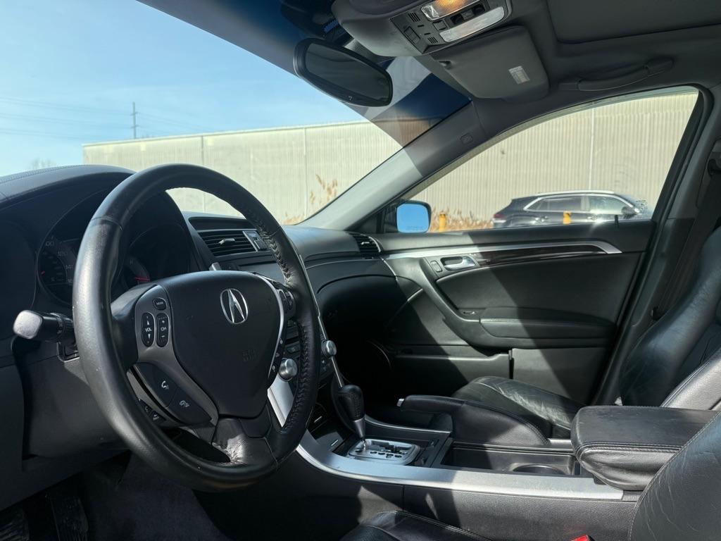 Acura TL 5-Speed AT with Navigation System 2008