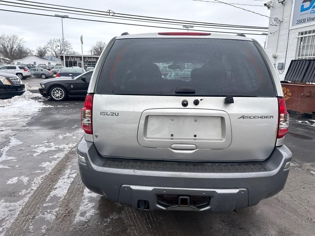 Isuzu Ascender 5-Passenger S 4WD 2008