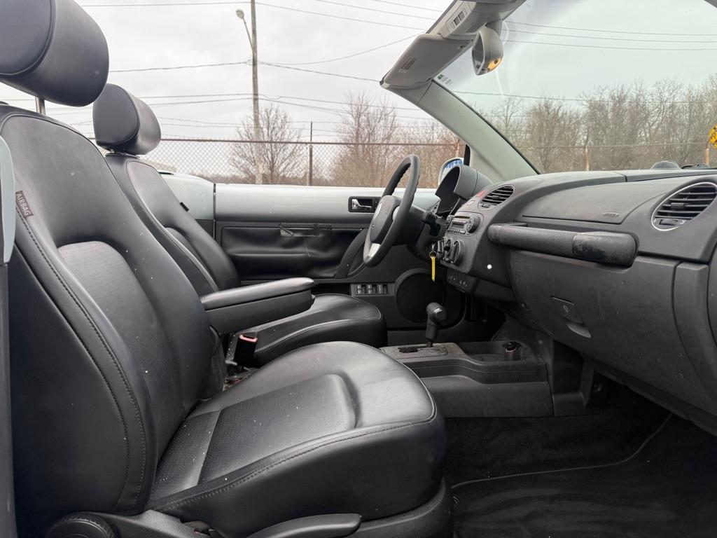Volkswagen New Beetle 2.5L PZEV Convertible 2006