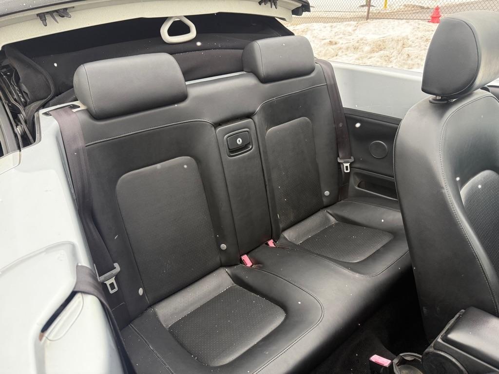 Volkswagen New Beetle 2.5L PZEV Convertible 2006
