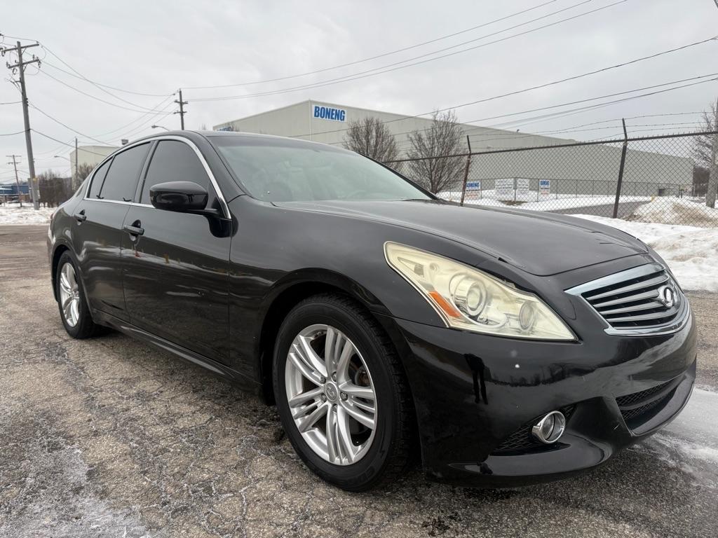 Infiniti G Sedan 37 Sport 6MT 2013