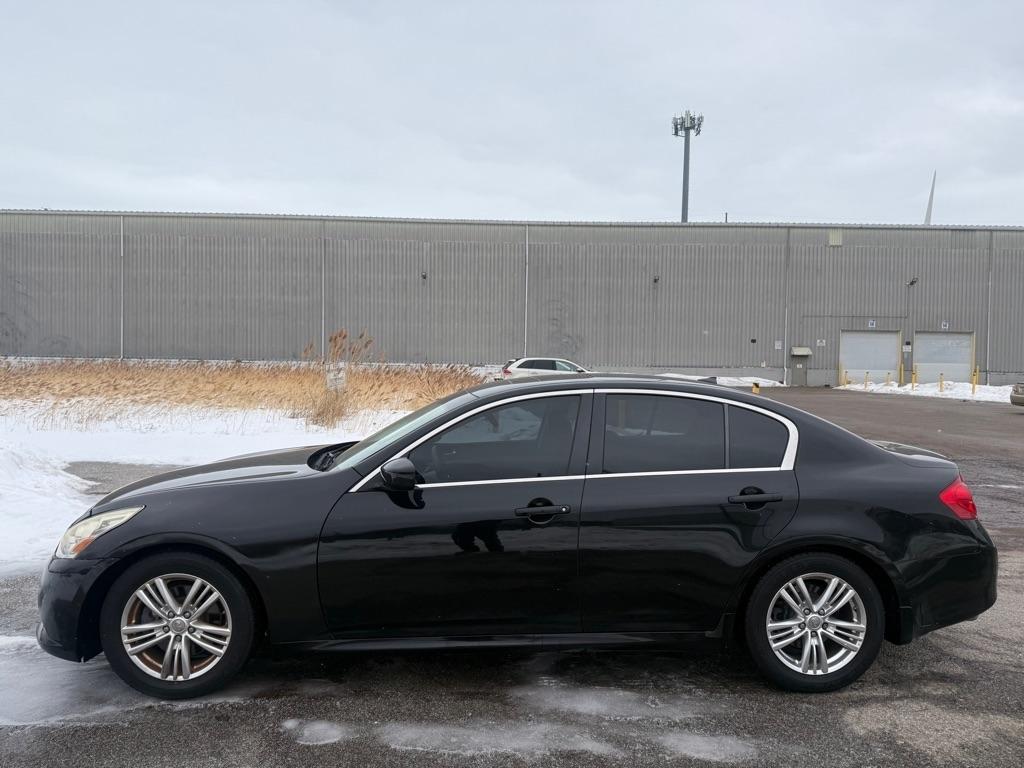 Infiniti G Sedan 37 Sport 6MT 2013