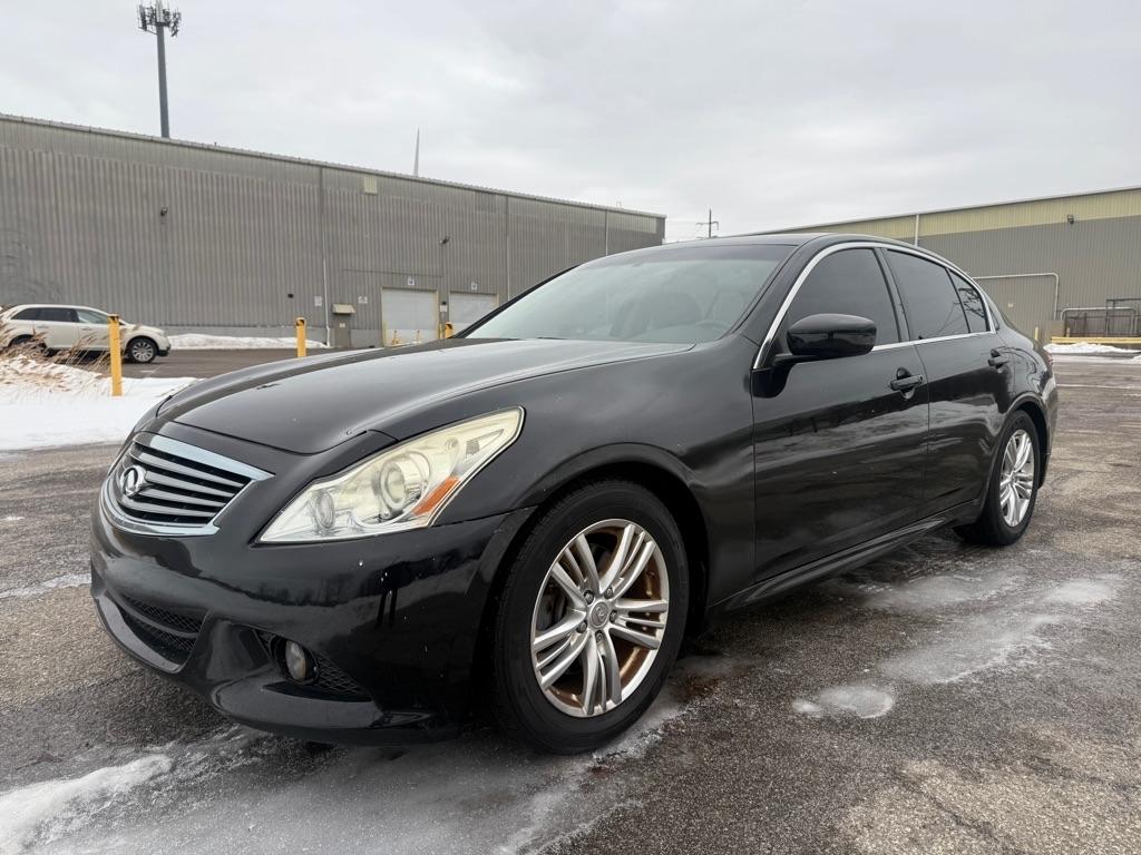 Infiniti G Sedan 37 Sport 6MT 2013