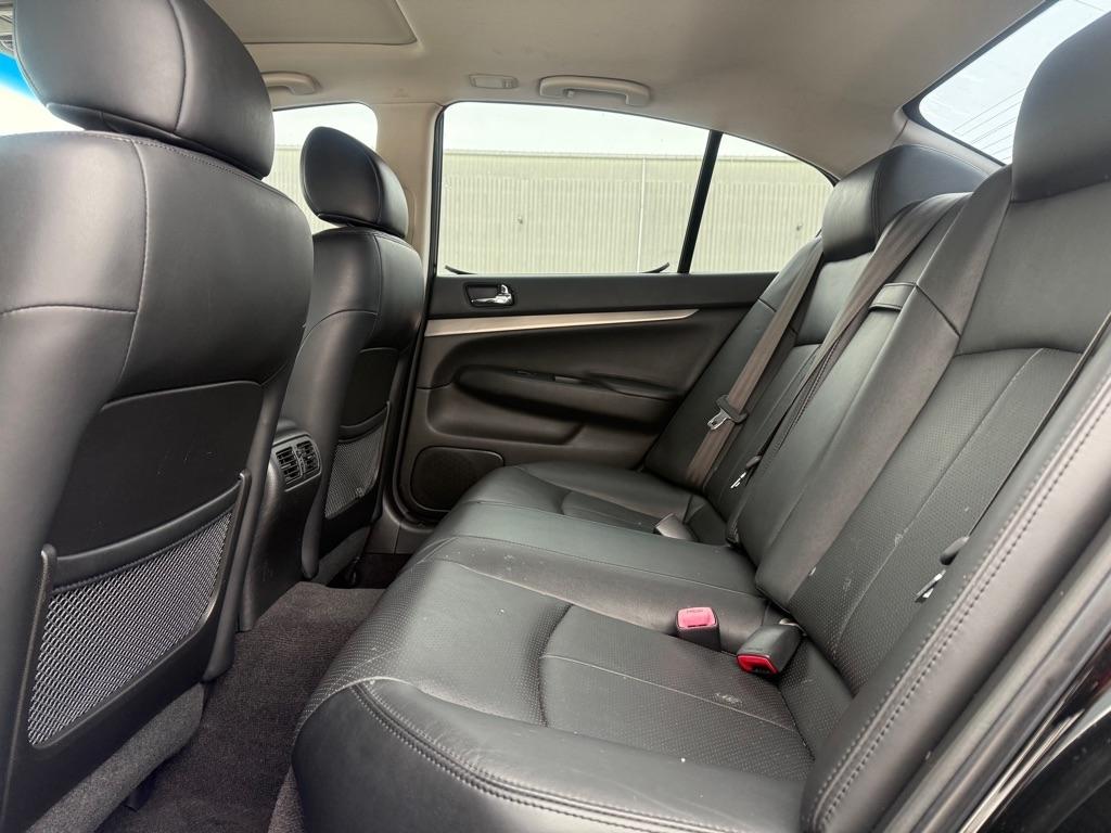 Infiniti G Sedan 37 Sport 6MT 2013