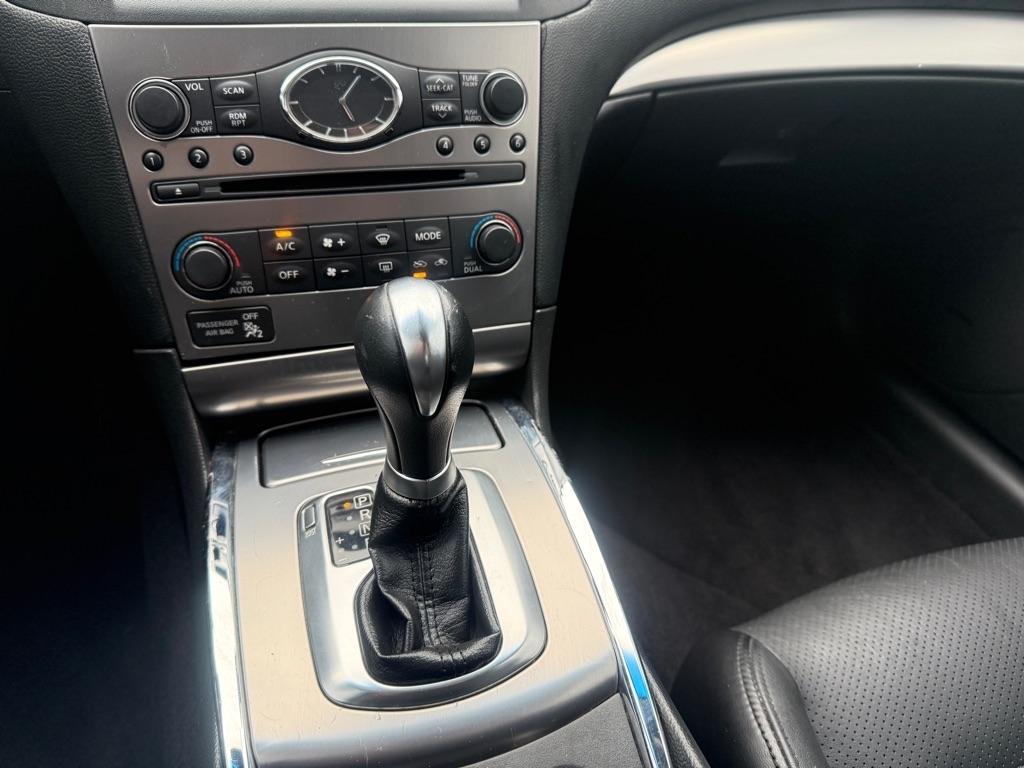 Infiniti G Sedan 37 Sport 6MT 2013