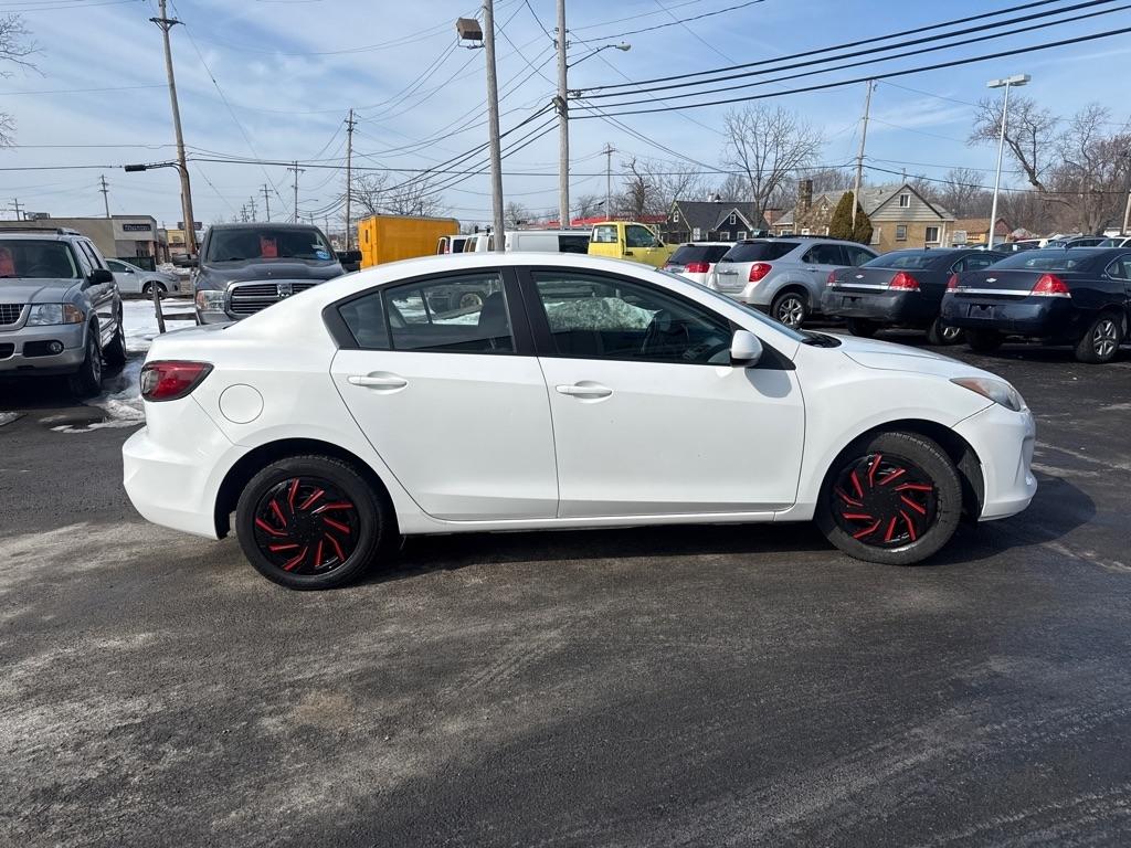 Mazda MAZDA3 i Sport 4-Door 2013