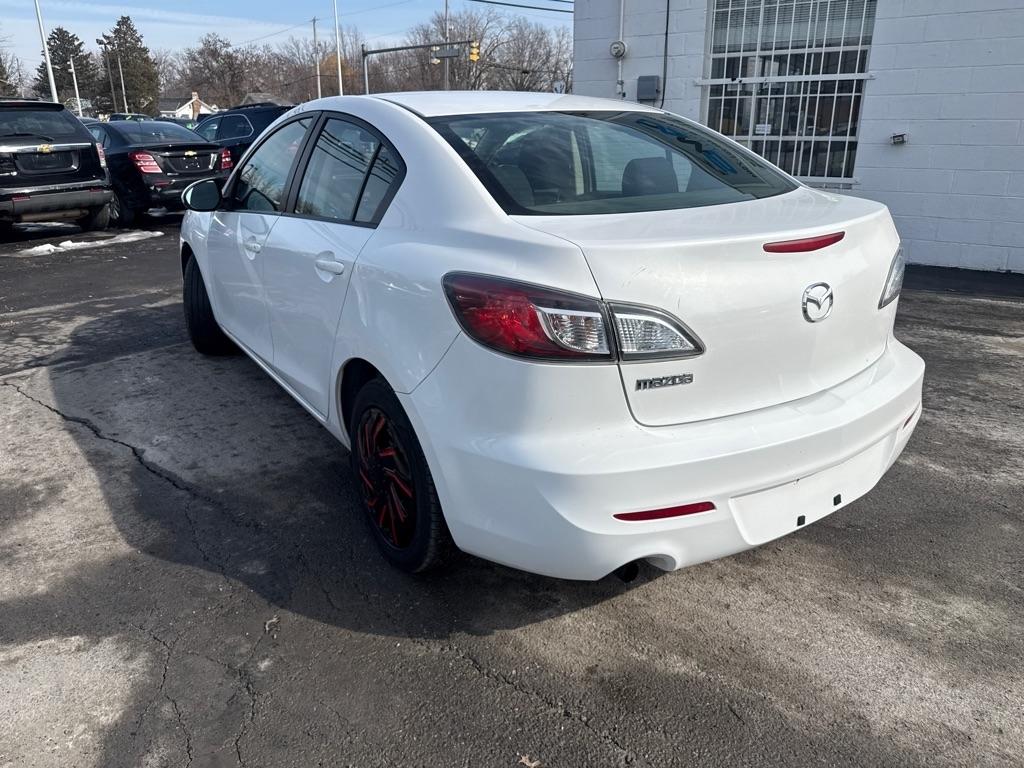 Mazda MAZDA3 i Sport 4-Door 2013