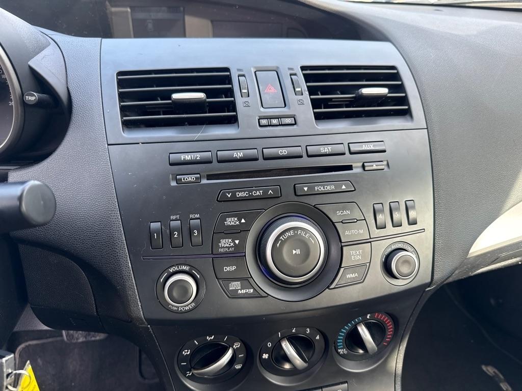 Mazda MAZDA3 i Sport 4-Door 2013