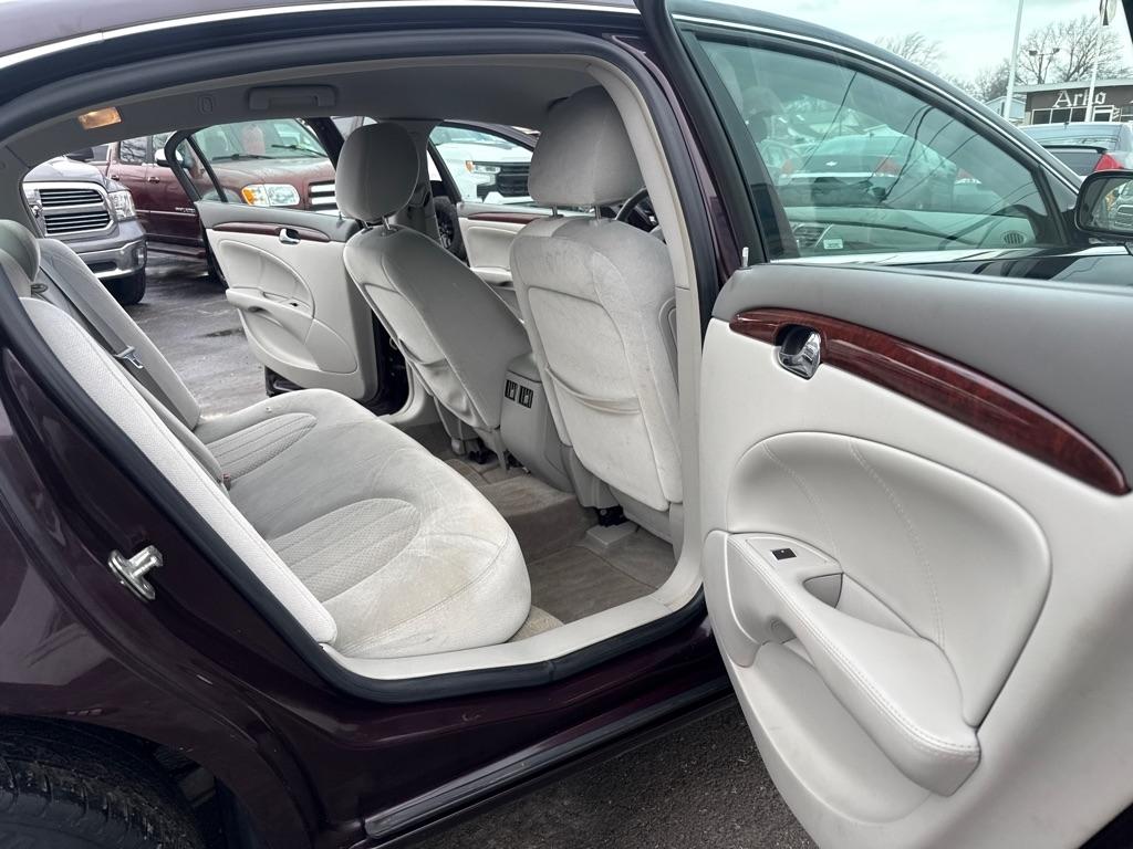 Buick Lucerne CX1 2009