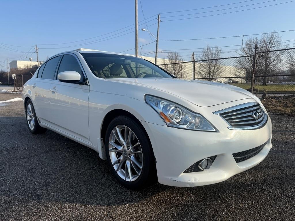Infiniti G Sedan G37 Sport 6MT 2011