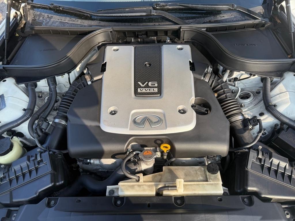 Infiniti G Sedan G37 Sport 6MT 2011