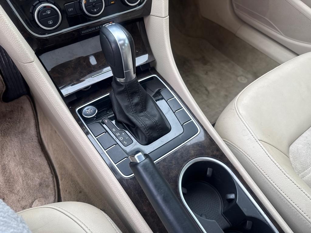 Volkswagen Passat 2.0L TDI SEL Premium 2014