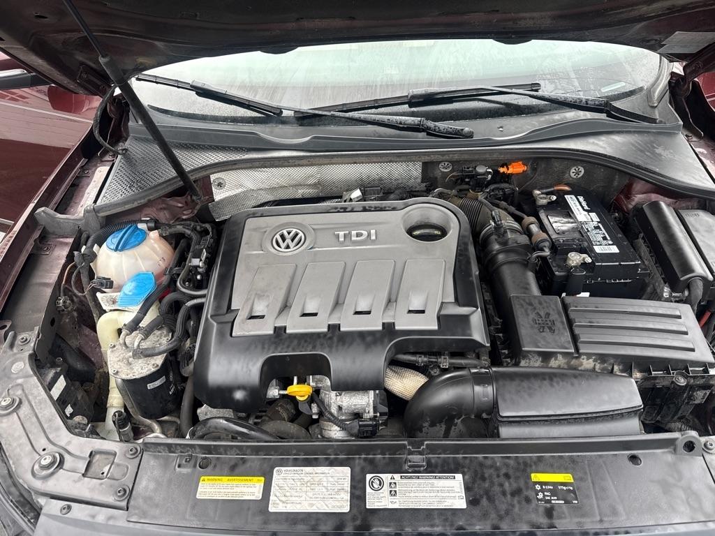 Volkswagen Passat 2.0L TDI SEL Premium 2014