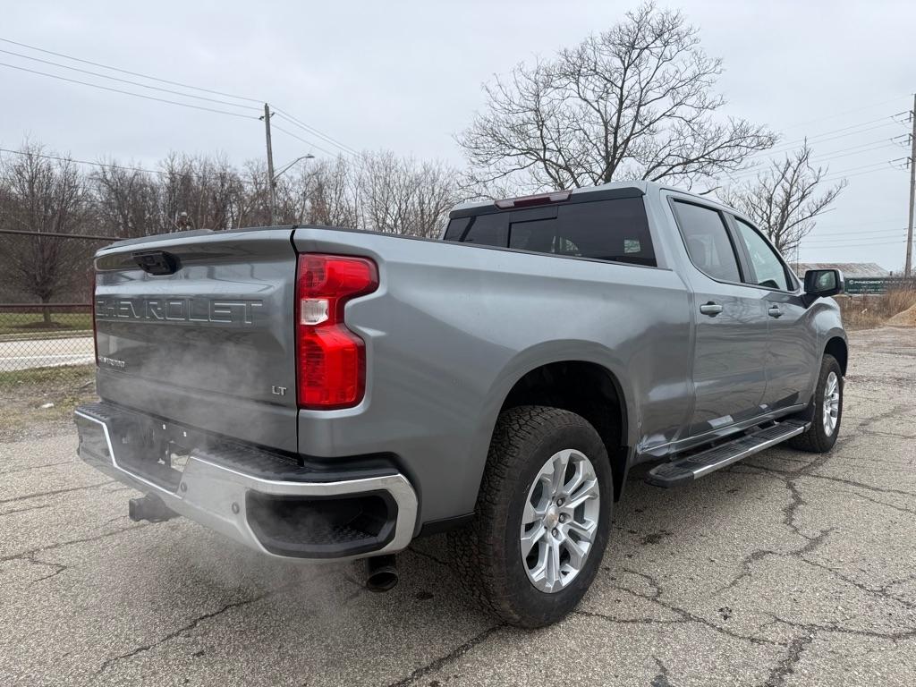 Chevrolet Silverado 1500 LT Crew Cab 4WD 2025