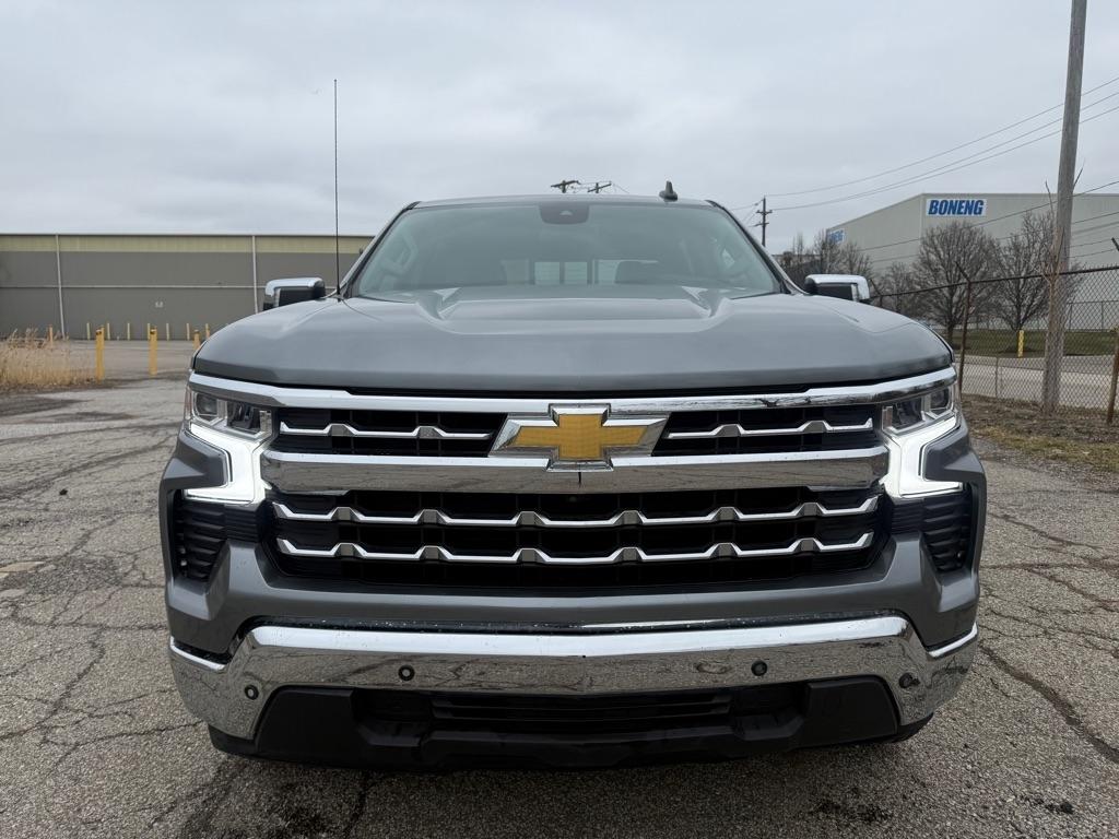 Chevrolet Silverado 1500 LT Crew Cab 4WD 2025