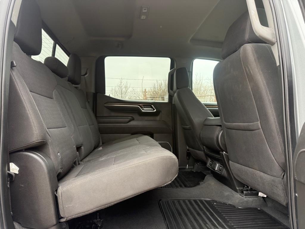 Chevrolet Silverado 1500 LT Crew Cab 4WD 2025