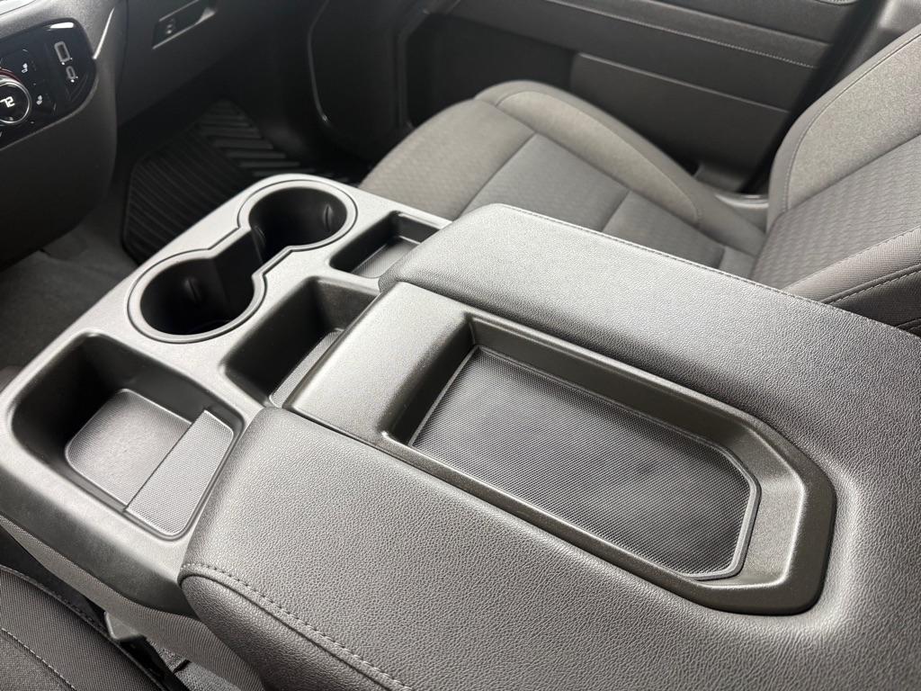 Chevrolet Silverado 1500 LT Crew Cab 4WD 2025