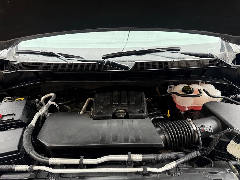 Chevrolet Silverado 1500 LT Crew Cab 4WD 2025