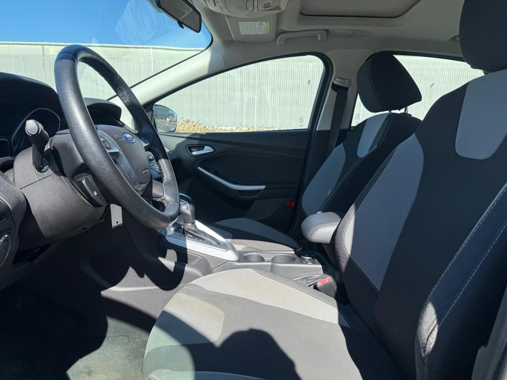 Ford Focus SE Sedan 2012