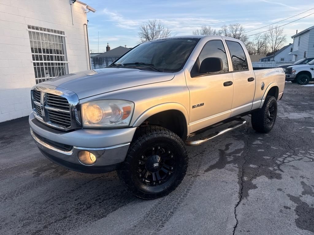 Dodge Ram 1500 ST Quad Cab 4WD 2008