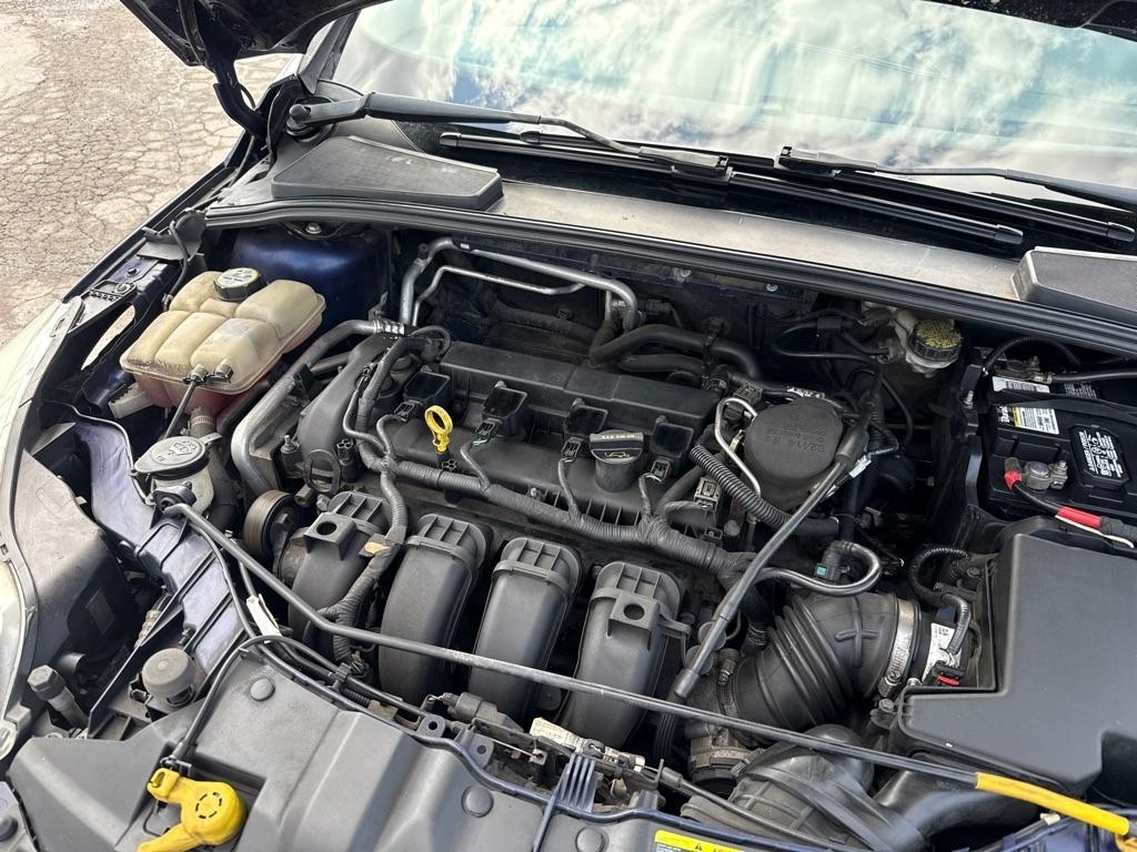 Ford Focus SE Sedan 2012