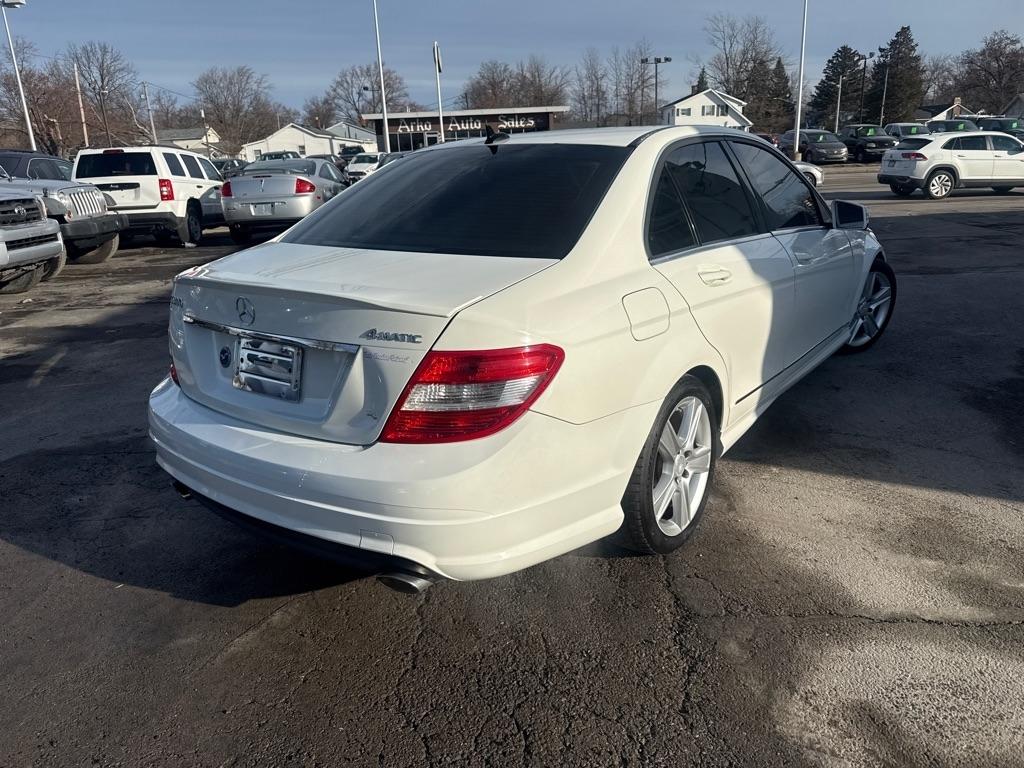Mercedes-Benz C-Class C300 4MATIC Sport Sedan 2011