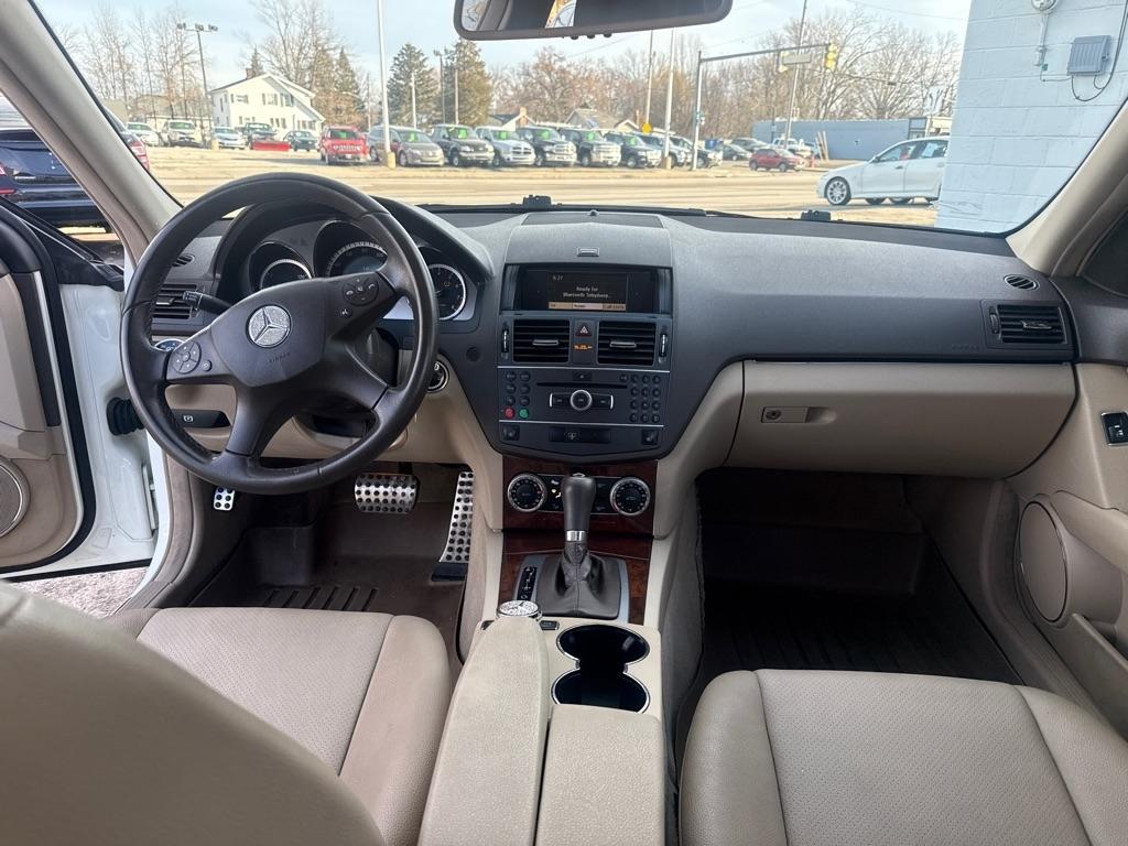 Mercedes-Benz C-Class C300 4MATIC Sport Sedan 2011