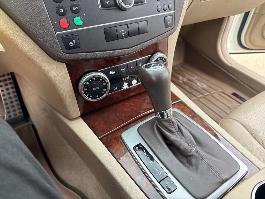Mercedes-Benz C-Class C300 4MATIC Sport Sedan 2011
