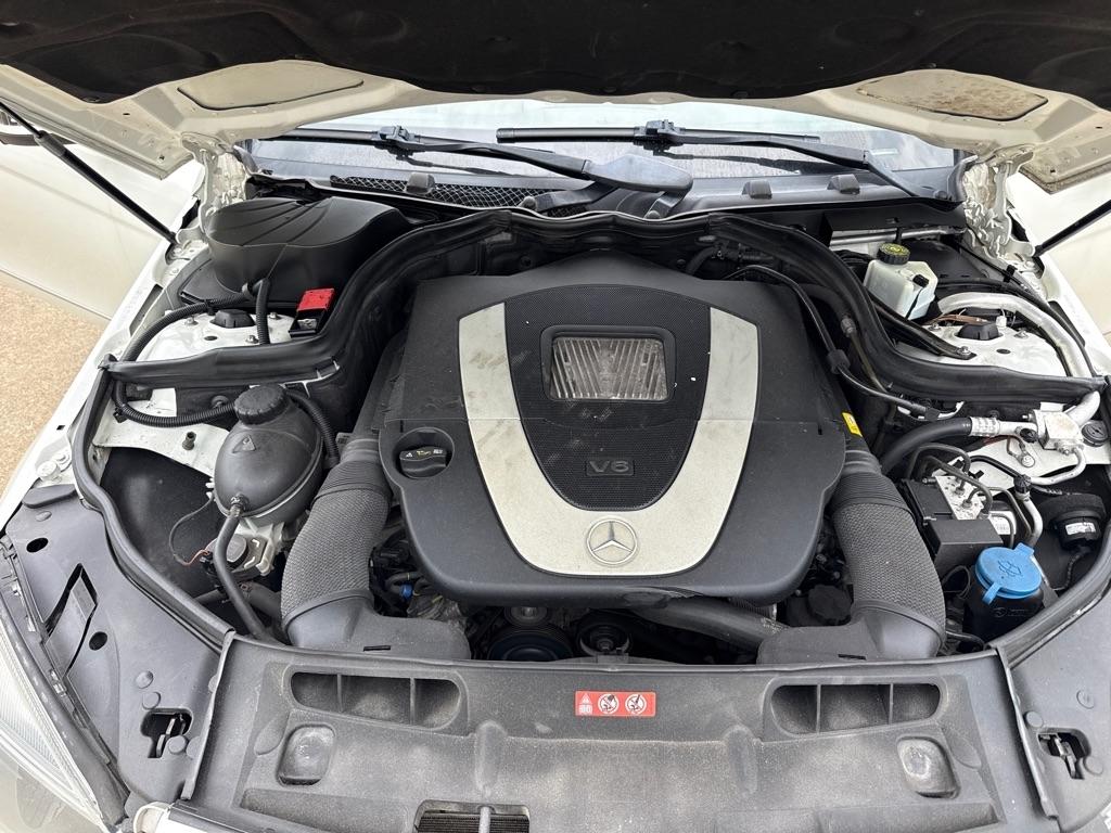 Mercedes-Benz C-Class C300 4MATIC Sport Sedan 2011