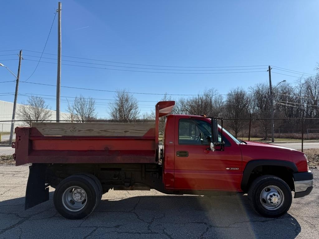 Chevrolet Silverado 3500 4WD 2003