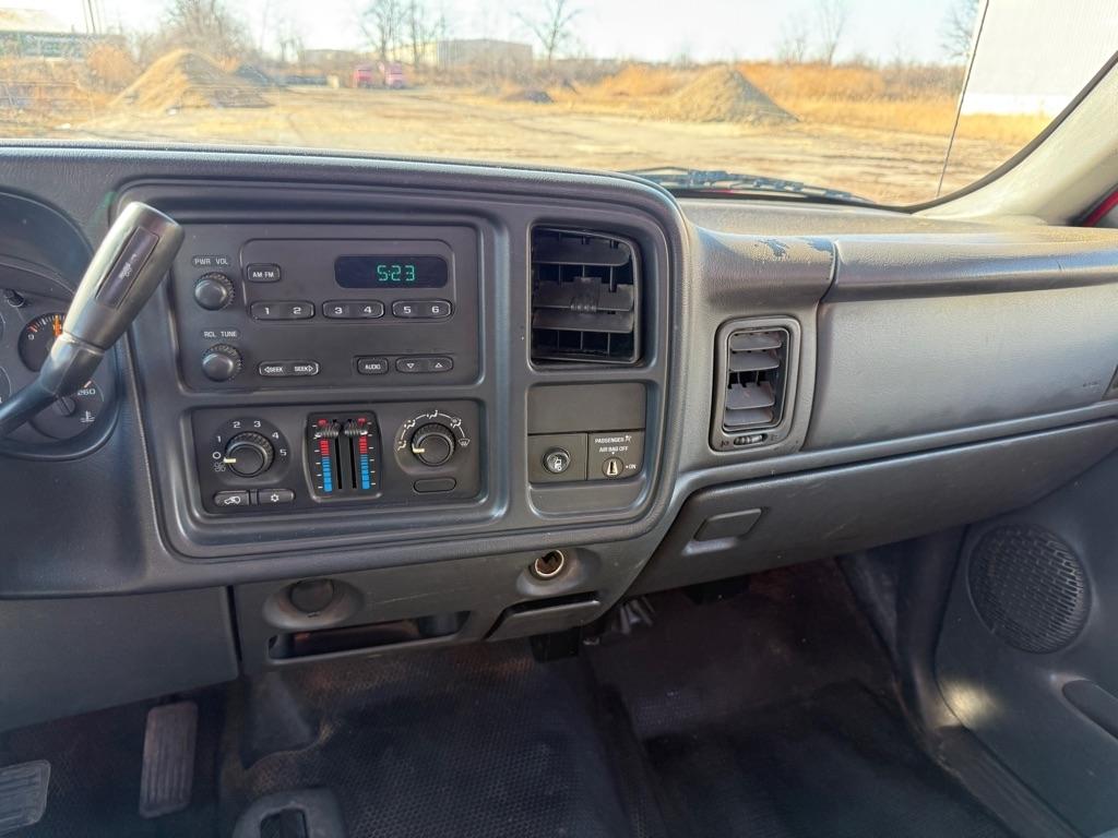 Chevrolet Silverado 3500 4WD 2003