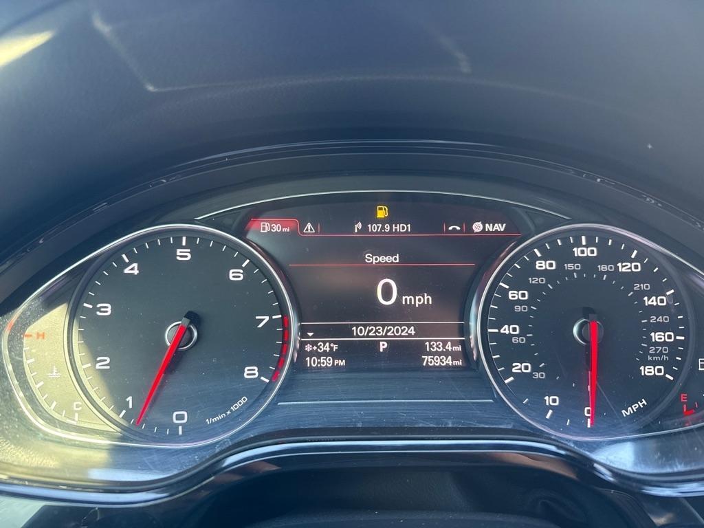 Audi A8 4.2L quattro 2011