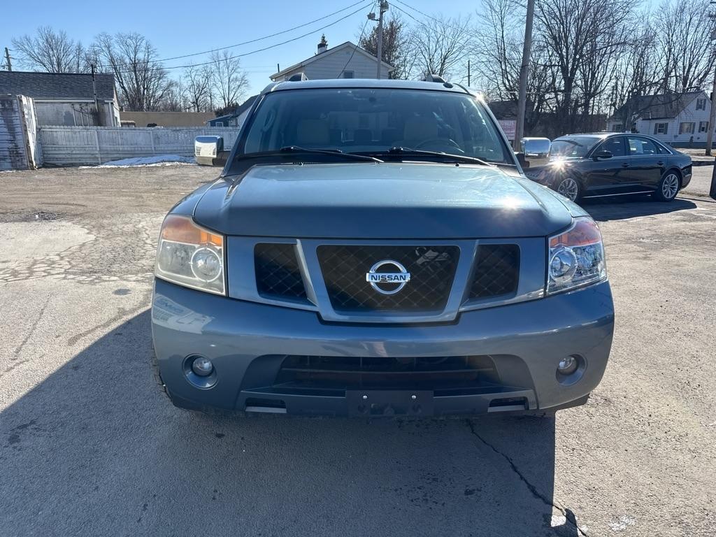 Nissan Armada SV 4WD 2011
