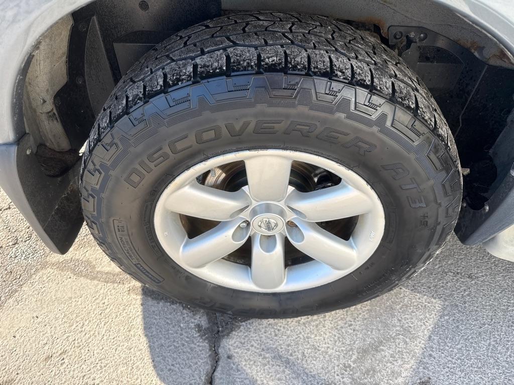 Nissan Armada SV 4WD 2011