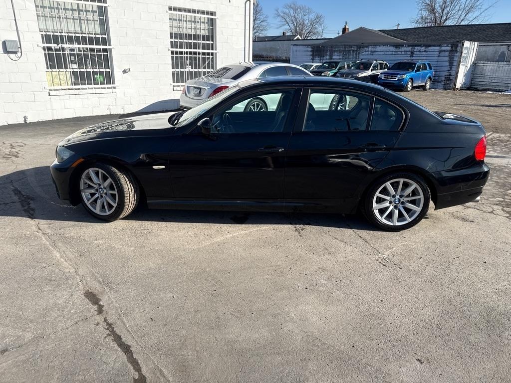 BMW 3-Series 328i SA 2011