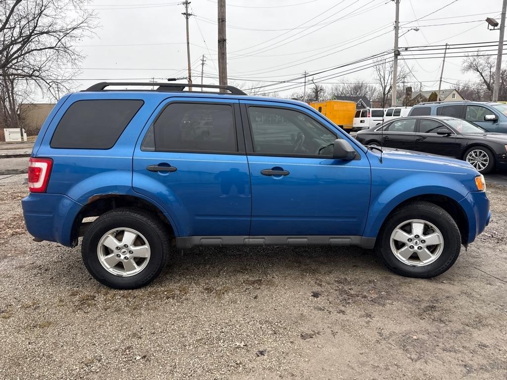 Ford Escape XLT 4WD 2012