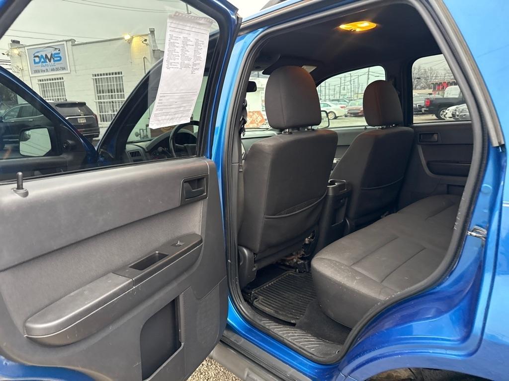 Ford Escape XLT 4WD 2012