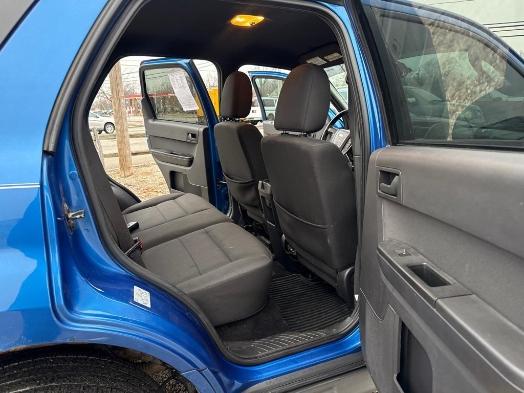 Ford Escape XLT 4WD 2012