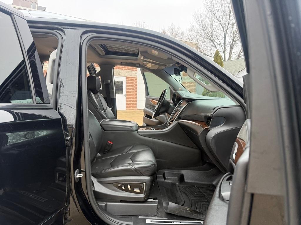 Cadillac Escalade Luxury 4WD 2020