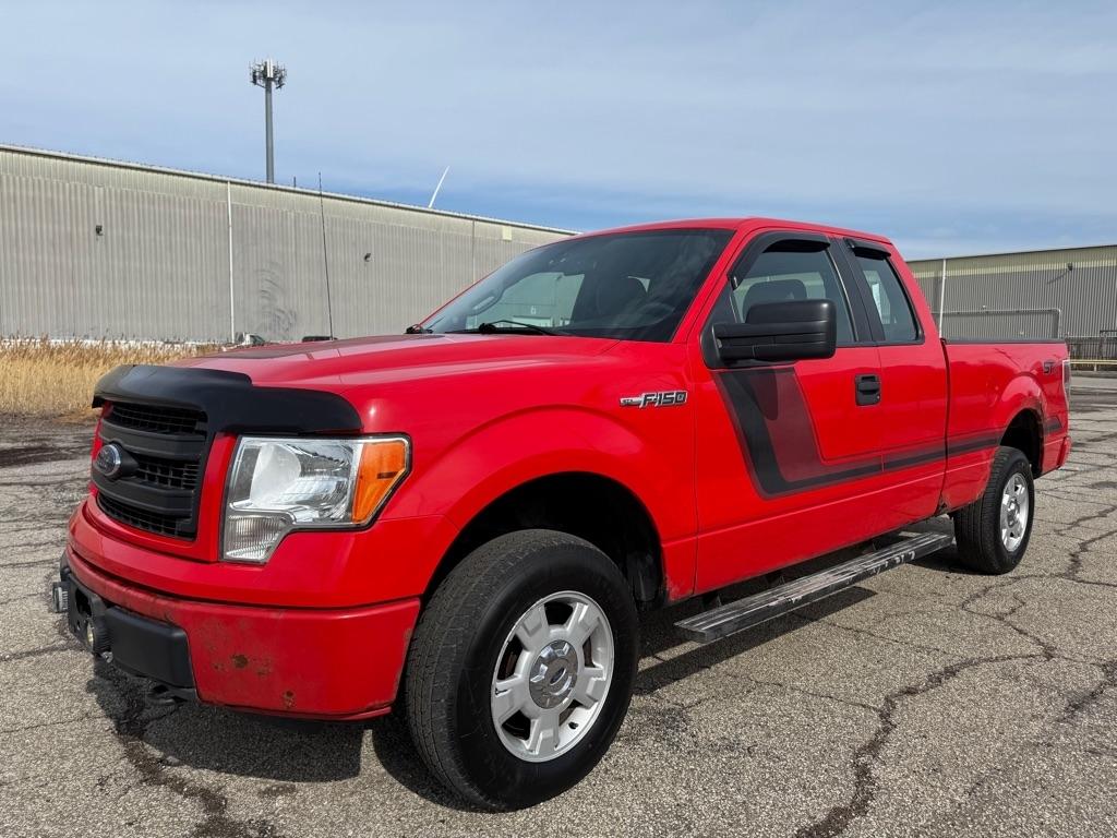 Ford F-150 XL SuperCab 8-ft. Bed 4WD 2014