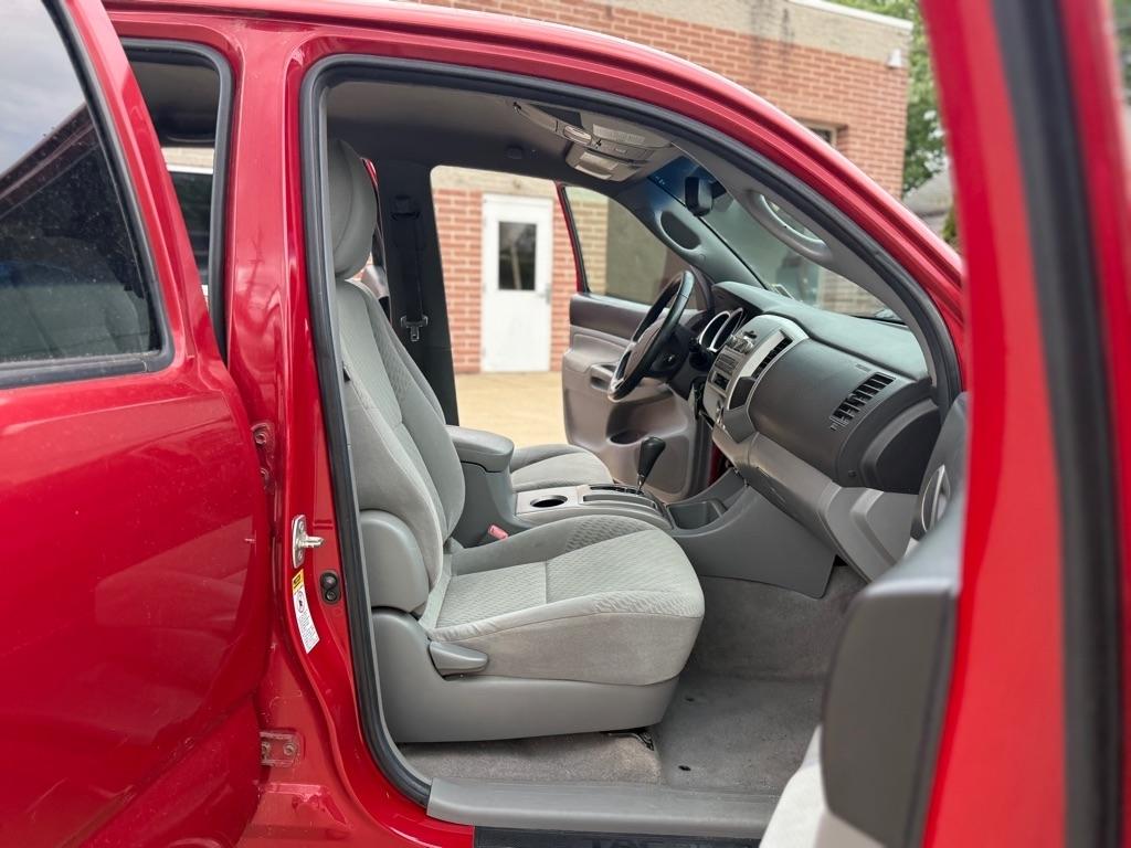 Toyota Tacoma PreRunner Double Cab V6 Auto 2WD 2009