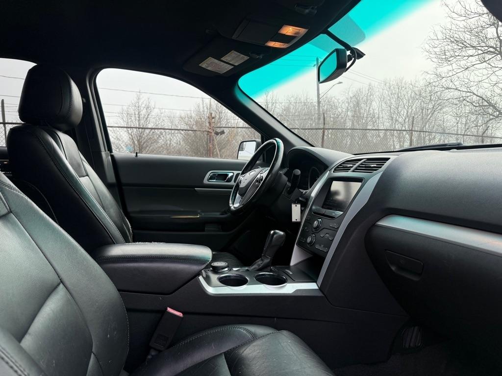 Ford Explorer XLT 4WD 2013