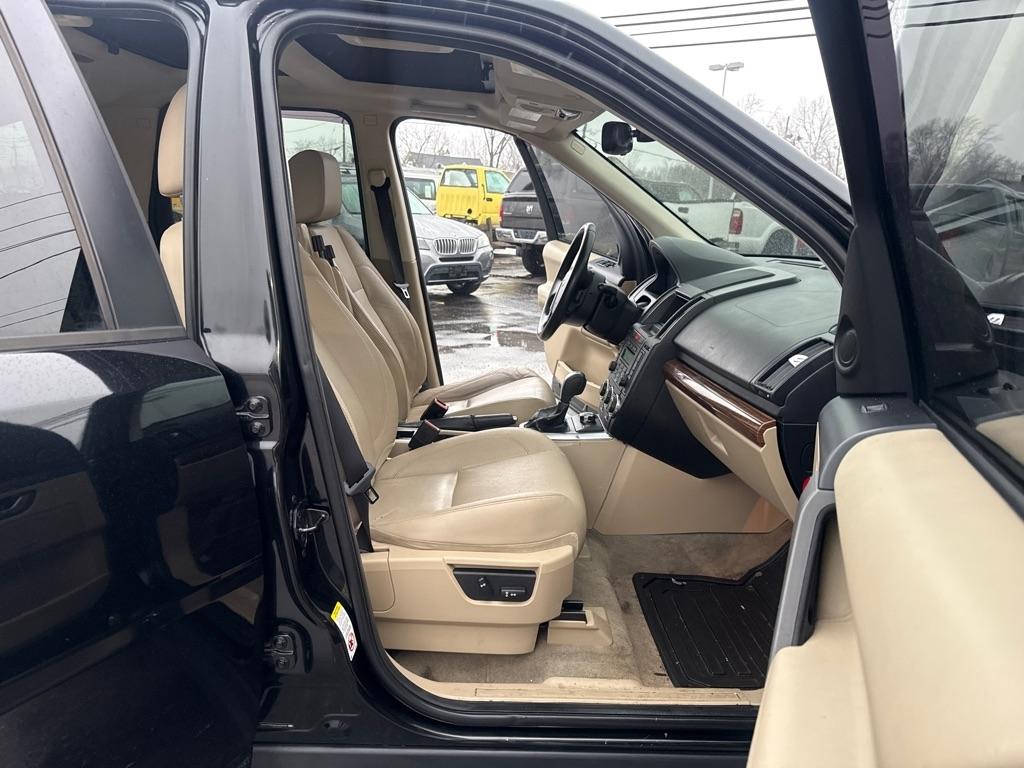 Land Rover LR2  2010