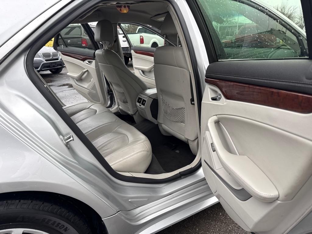 Cadillac CTS Luxury 2012