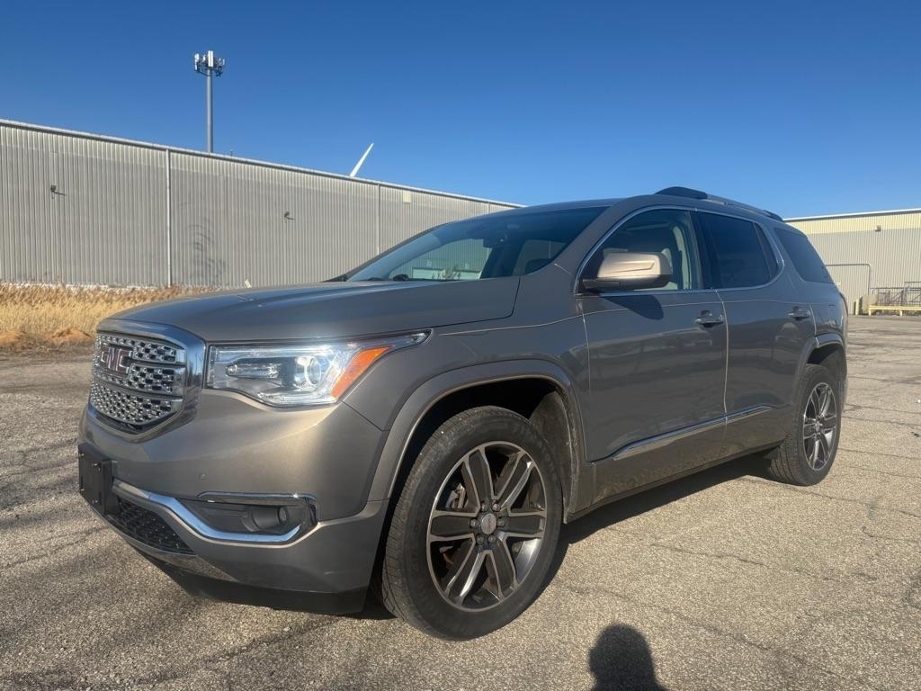 GMC Acadia Denali AWD 2019