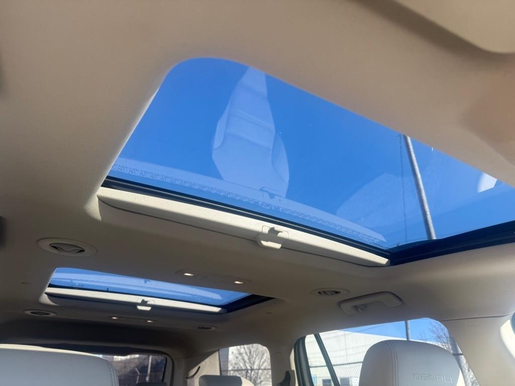 GMC Acadia Denali AWD 2019