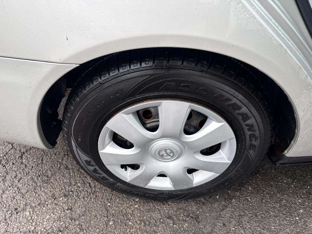 Toyota Camry LE 2003