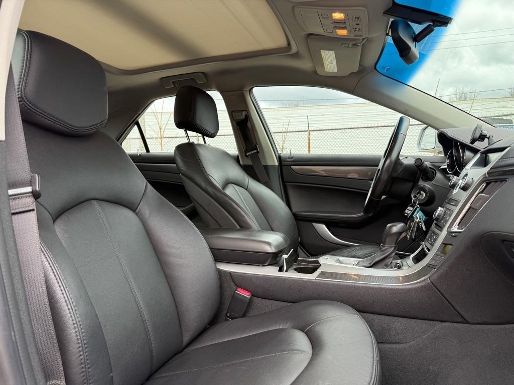 Cadillac CTS 3.0L Base AWD 2011