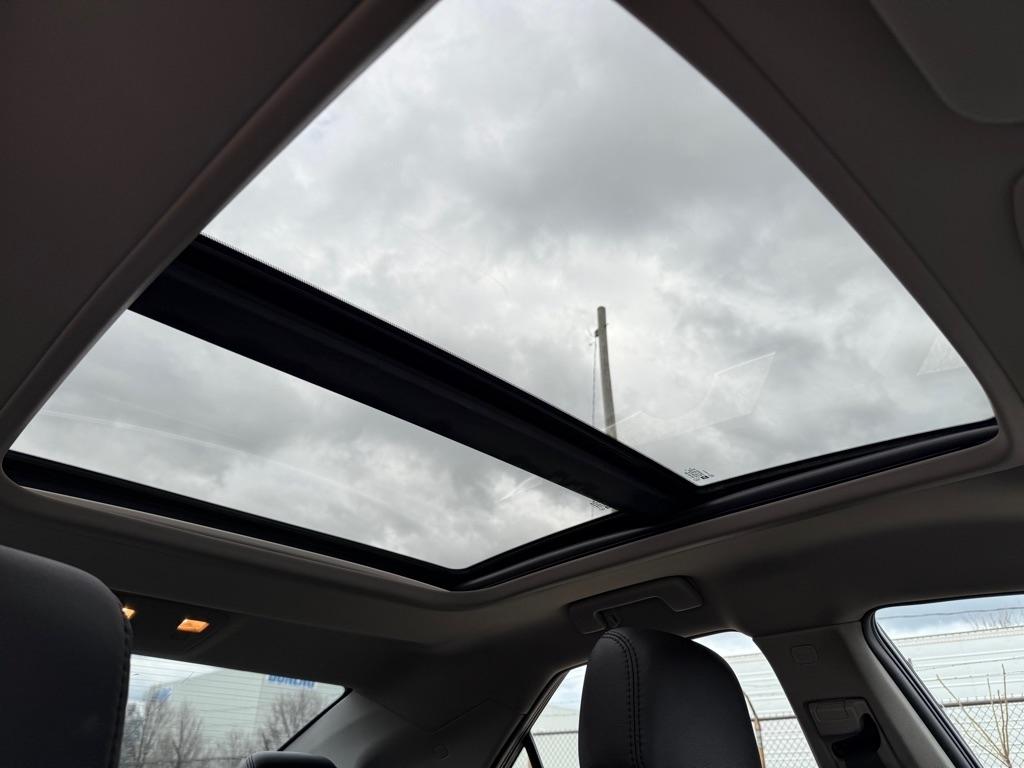 Cadillac CTS 3.0L Base AWD 2011