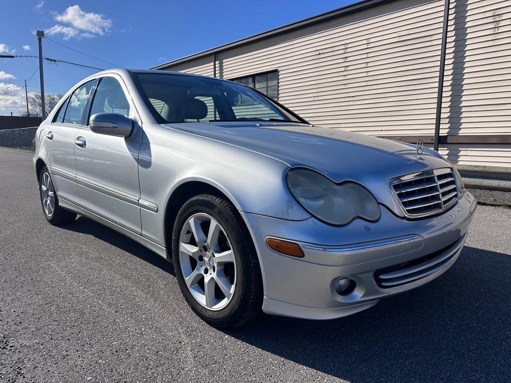 Mercedes-Benz C-Class C280 Luxury Sedan 4Matic 2007